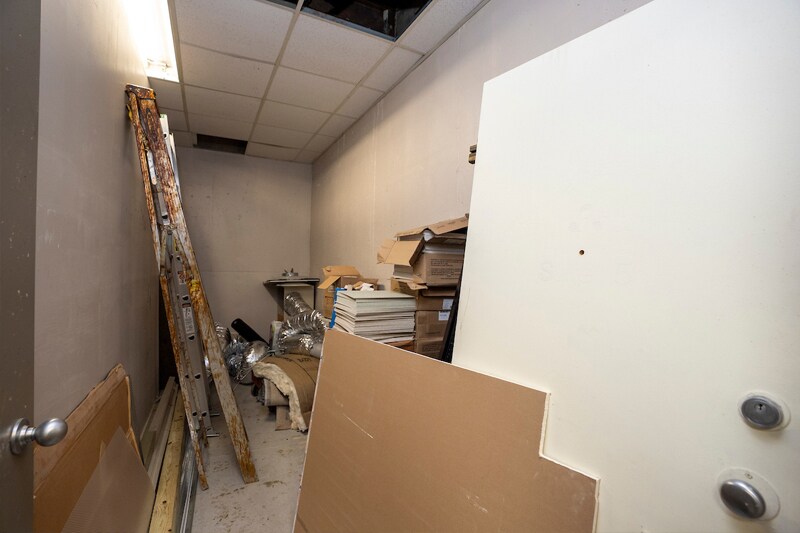 More Photos Of 333 Waller Ave, Lexington Medical For Sale