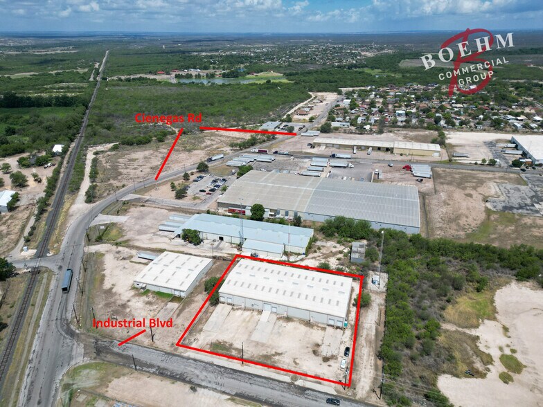Primary Photo Of 995 Industrial Blvd, Del Rio Distribution For Sale