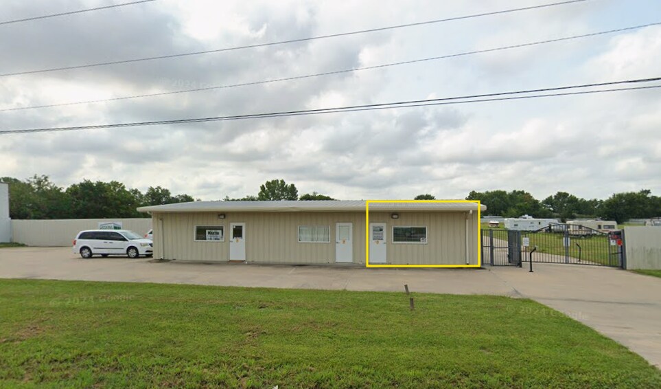 More Photos Of 25760 E Admiral Pl, Catoosa Self Storage For Lease