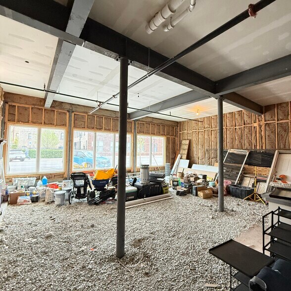 More Photos Of 3708 Grand Blvd, Brookfield Apartments For Lease