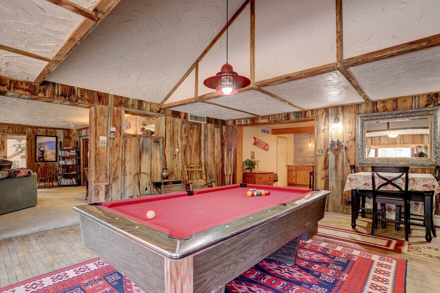 More Photos Of 468 Riverside Dr, Lyons Specialty For Sale