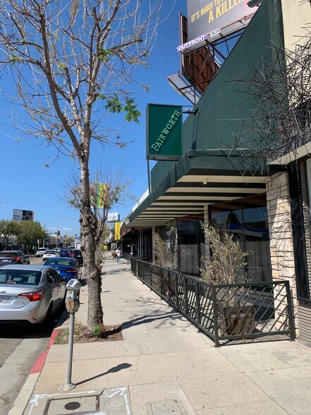 More Photos Of 1076-1080 S Fairfax Ave, Los Angeles Restaurant For Lease