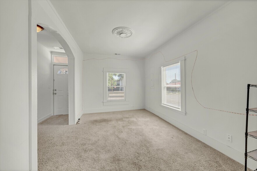 More Photos Of 1206 Dawson St, Wilmington Office Residential For Sale