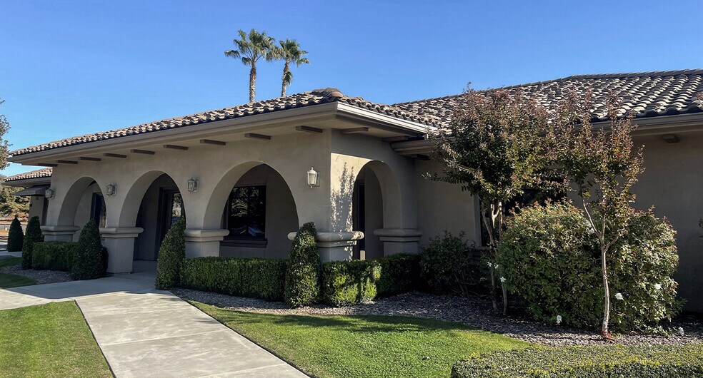 Primary Photo Of 760 N I St, Madera Office For Lease