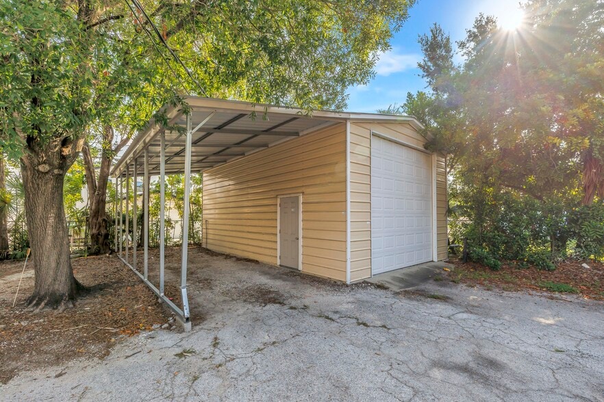 More Photos Of 2363 1st Ave N, Saint Petersburg Office For Sale