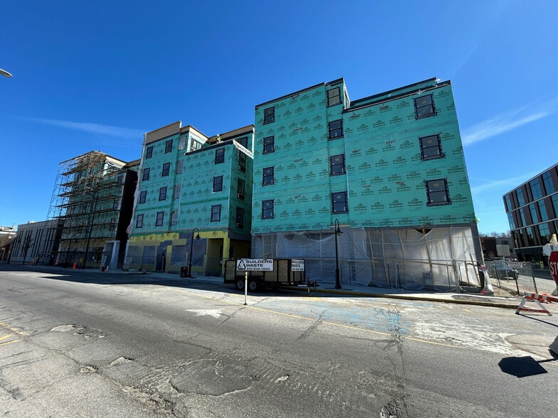 More Photos Of 135-143 W Front St, Traverse City Apartments For Sale