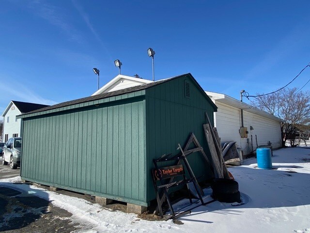 More Photos Of 122 Saratoga Rd, Schenectady General Retail For Sale