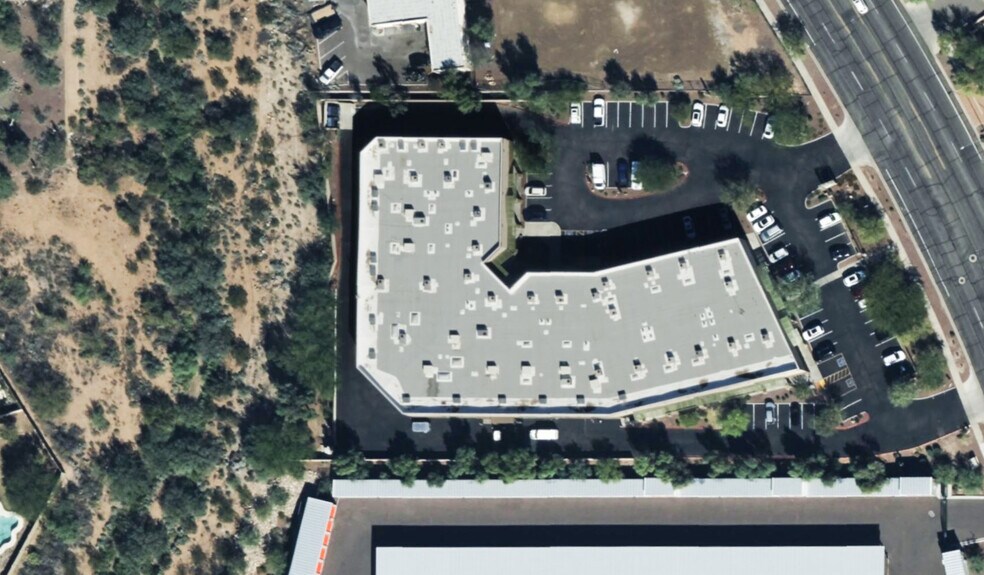 More Photos Of 42302 N Vision Way, Phoenix Research And Development For Lease