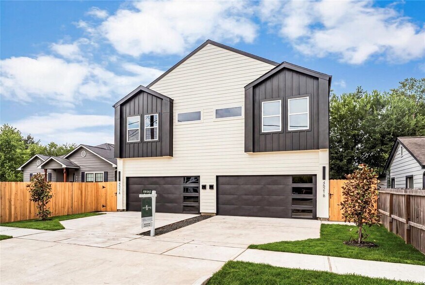 Primary Photo Of 4521 Newberry St, Houston Multifamily For Sale
