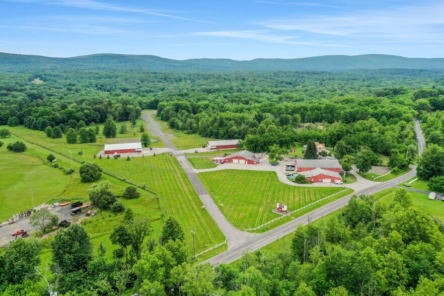 More Photos Of 269 Stone Schoolhouse Rd, Bloomingburg Warehouse For Sale