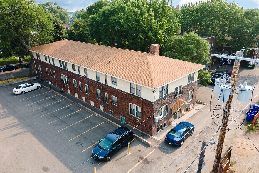 More Photos Of 1598 Charles Ave, Saint Paul Apartments For Sale