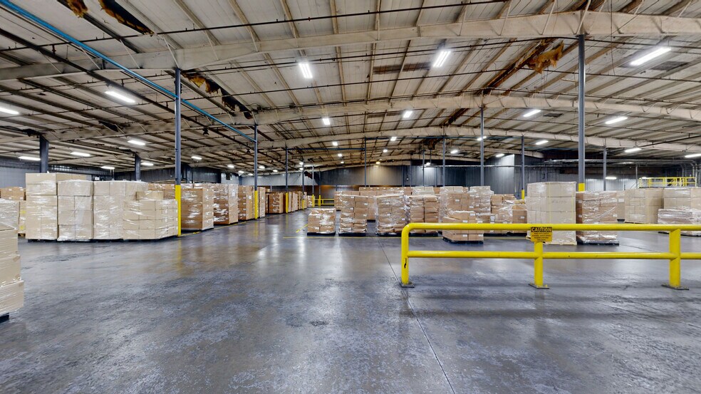 More Photos Of 1061 Industrial Blvd, Lafayette Manufacturing For Lease