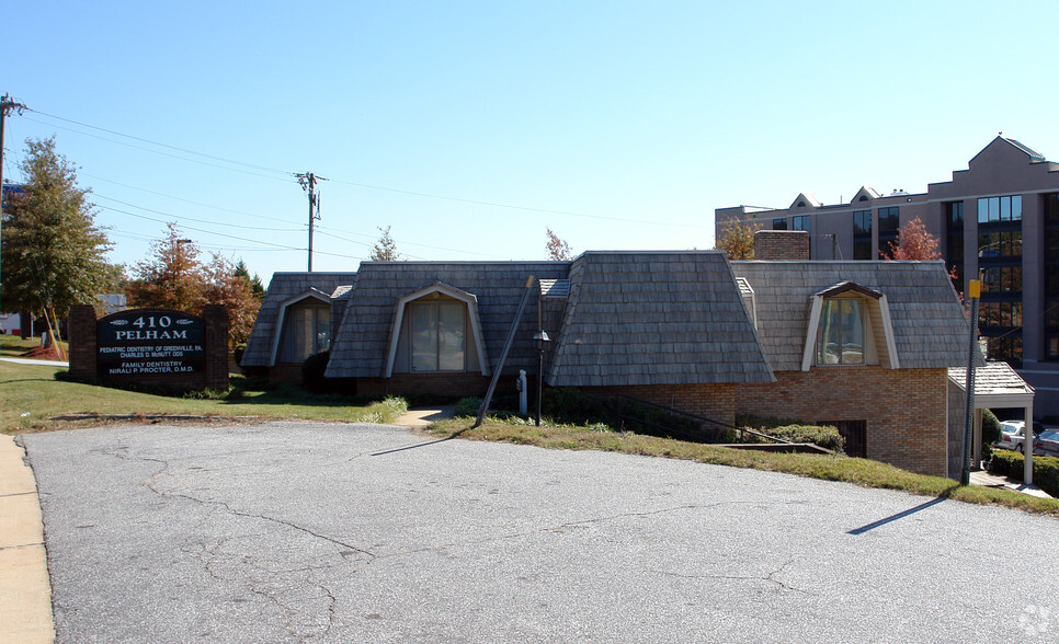 Primary Photo Of 410 Pelham Rd, Greenville Medical For Sale