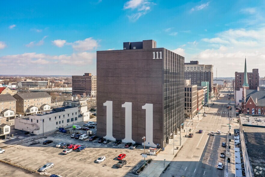 More Photos Of 111 W First St, Dayton Office For Lease