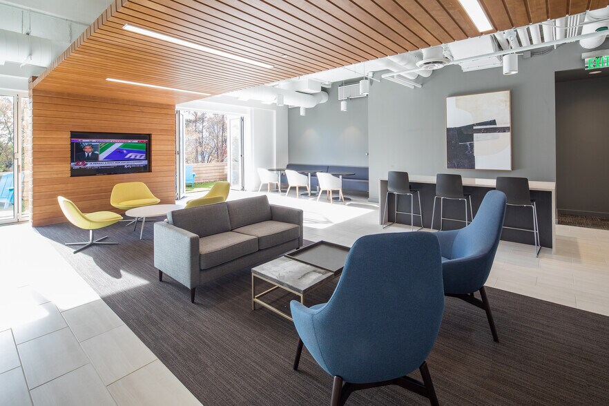 More Photos Of 3100 Cumberland Blvd SE, Atlanta Office For Lease