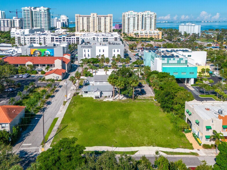 More Photos Of 701 Cohen Way, Sarasota Land For Sale