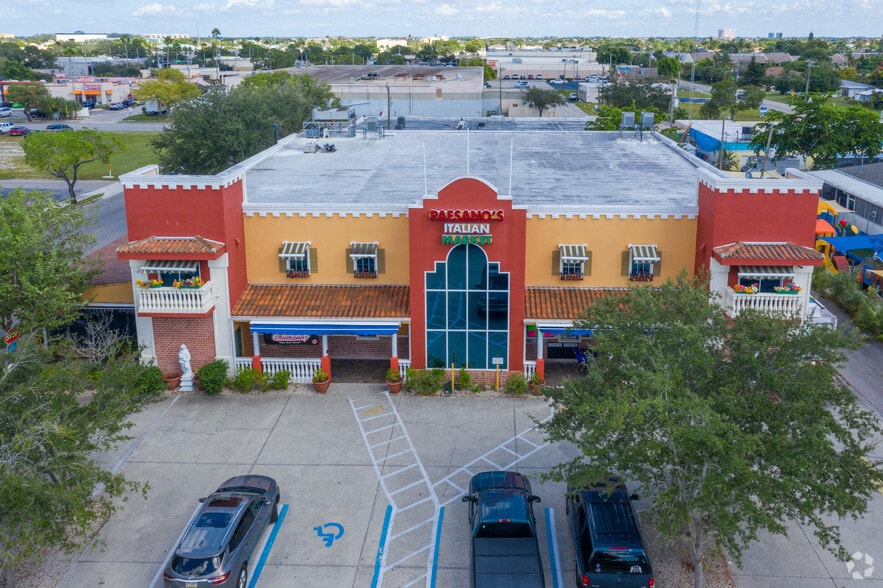 Primary Photo Of 862 Lafayette St, Cape Coral Restaurant For Sale