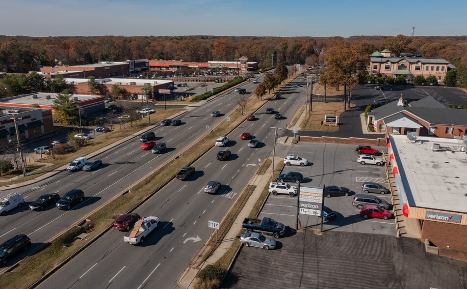 More Photos Of 497 Ritchie Hwy, Severna Park Unknown For Lease