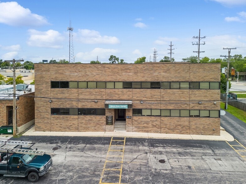 More Photos Of 10215 Roosevelt Rd, Westchester Office For Sale