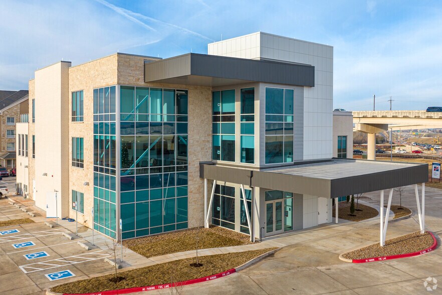More Photos Of 13601 W Memorial Park Dr, Oklahoma City Medical For Lease