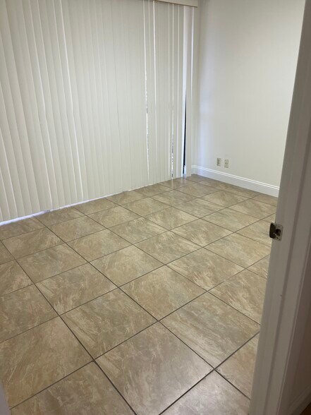 More Photos Of 4503 NW 103rd Ave, Sunrise Light Distribution For Lease
