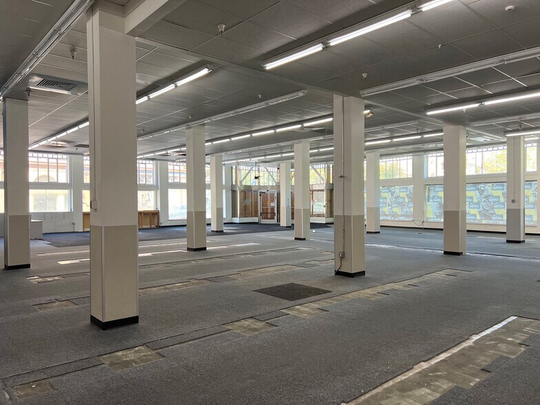 More Photos Of 2300 Shattuck Ave, Berkeley Office For Lease