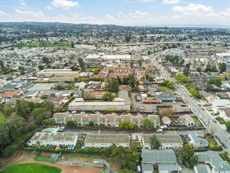 More Photos Of 20324 Forest Ave, Castro Valley Apartments For Sale
