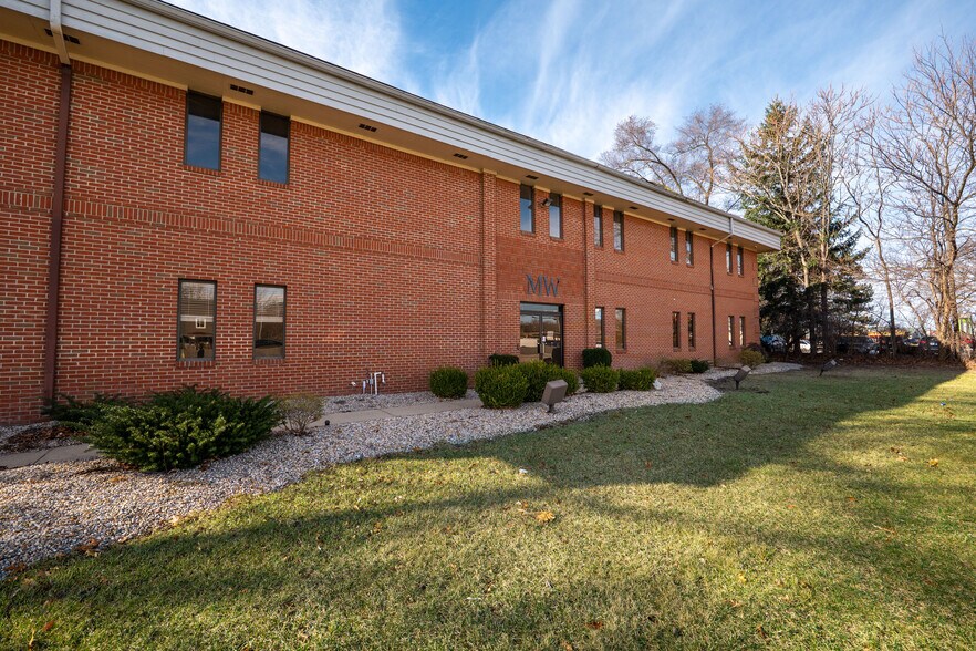 More Photos Of 6629 W Central Ave, Toledo Office For Sale