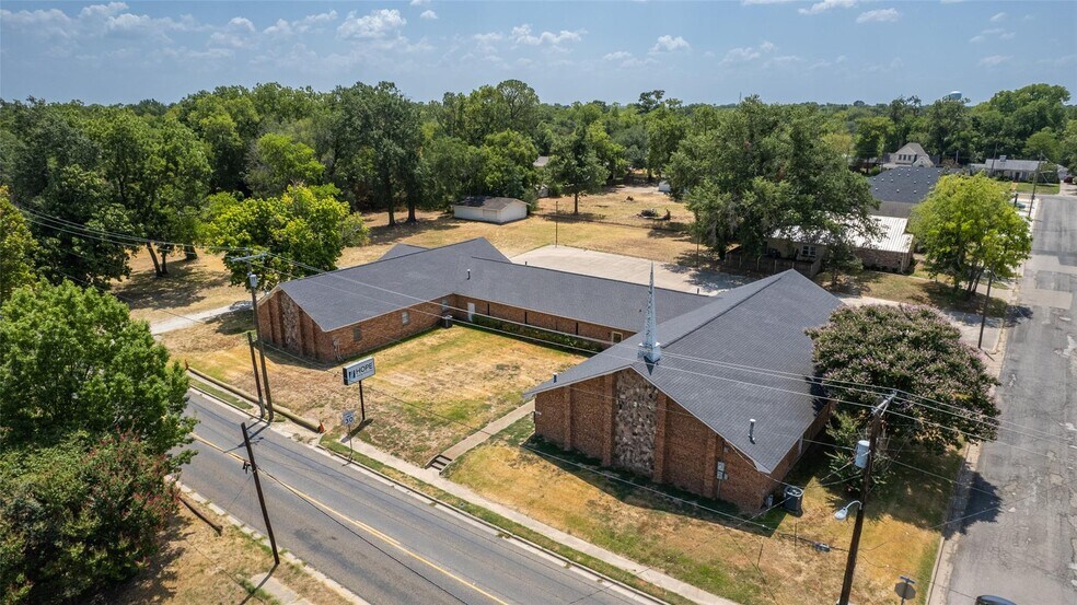 More Photos Of 434 Jefferson St E, Sulphur Springs Religious Facility For Sale
