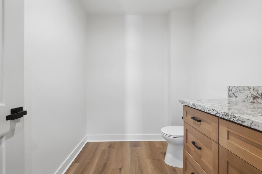 More Photos Of 1507 W 83rd St, Los Angeles Apartments For Sale