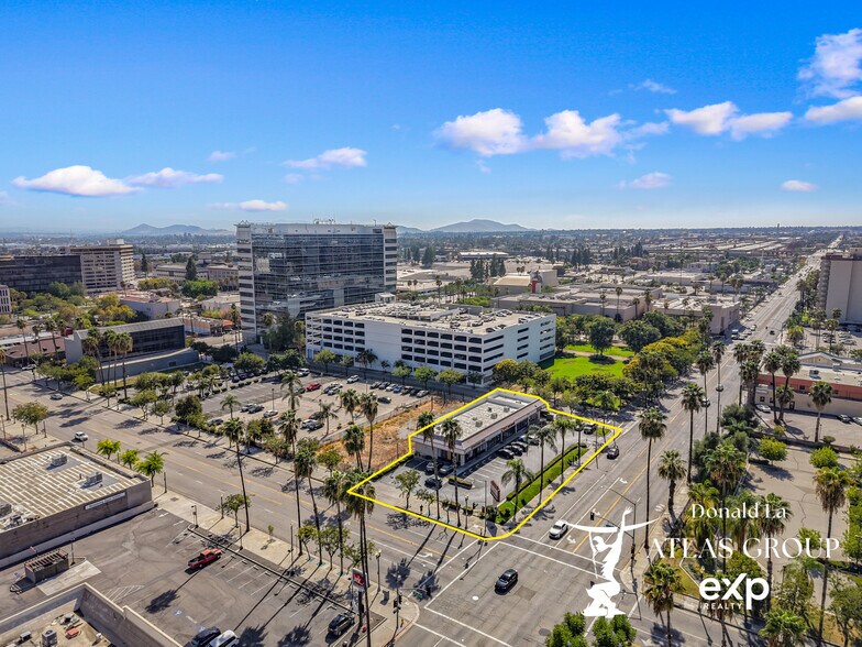 More Photos Of 415 W 5th St, San Bernardino Freestanding For Sale