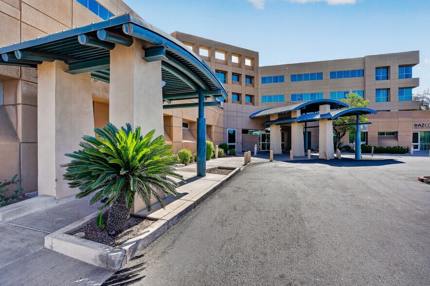 More Photos Of 2222 E Highland Ave, Phoenix Medical For Lease