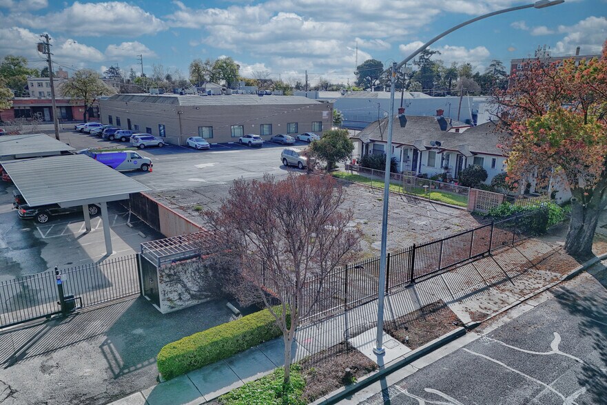 More Photos Of 33 E Magnolia St, Stockton Office For Lease