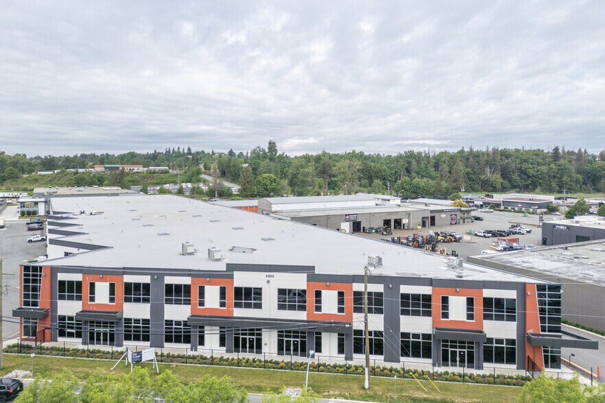 More Photos Of 2325 Peardonville Rd, Abbotsford Warehouse For Lease