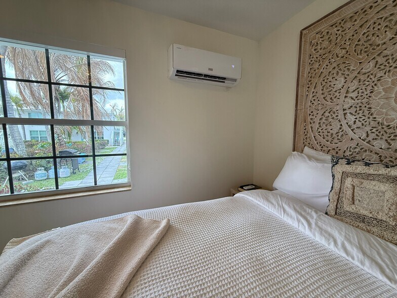 More Photos Of 2502 Tamarind Dr, Hutchinson Island Hotel For Sale