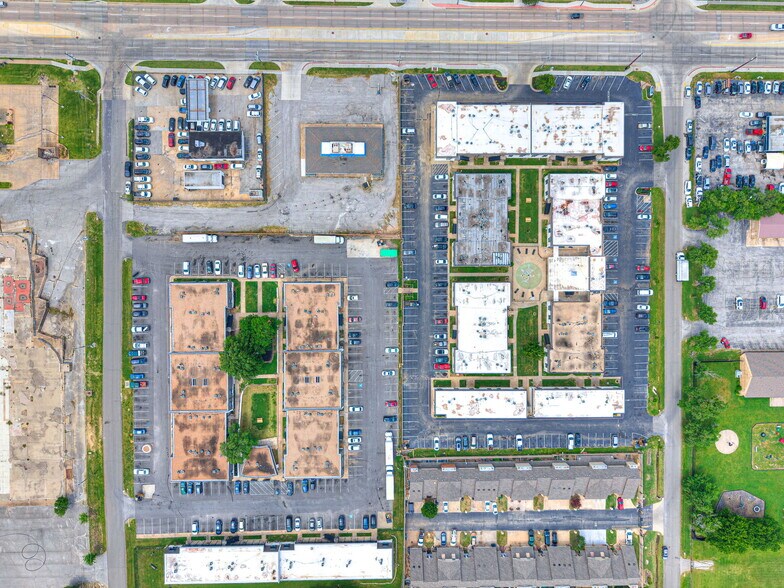 More Photos Of 1713 S Memorial Dr, Tulsa Apartments For Sale
