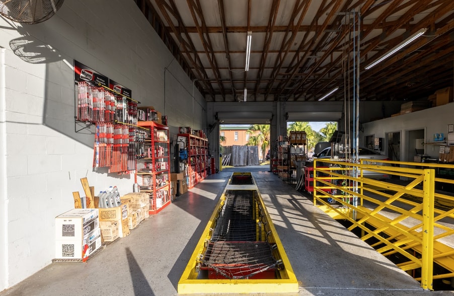 More Photos Of 6501 66th St N, Pinellas Park Carwash For Sale