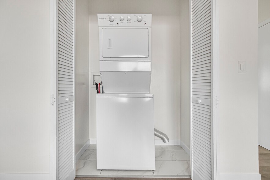 More Photos Of 11513 Berendo Ave, Los Angeles Multifamily For Sale