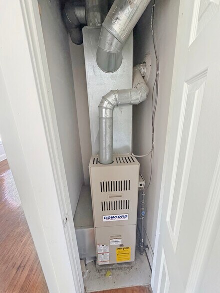 More Photos Of 1156 Carl Ave, Cleveland Apartments For Sale