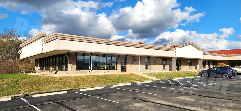 More Photos Of 6001 N US Highway 31, Whiteland General Retail For Sale