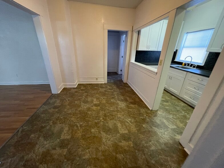 More Photos Of 2439 Rio Linda Blvd, Sacramento Apartments For Sale