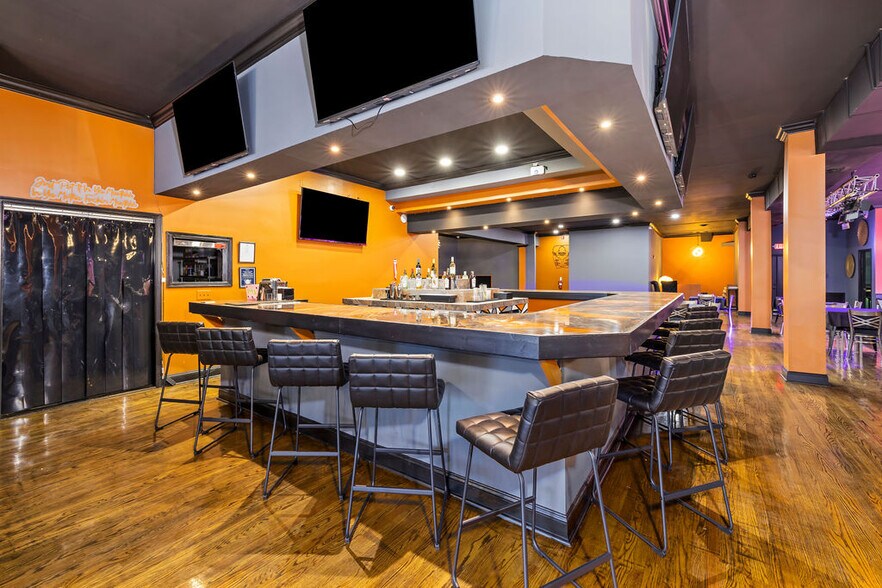 More Photos Of 3014 Memorial Ave, Lynchburg Restaurant For Sale