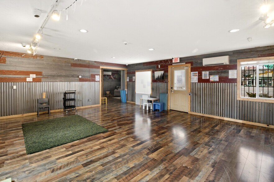 More Photos Of 315 E 1st St, Parachute Freestanding For Sale