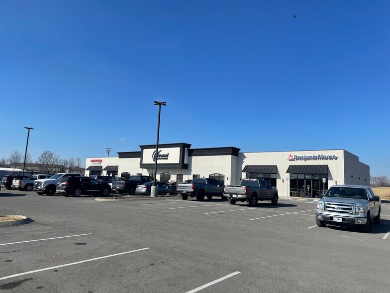 More Photos Of 1690 Wilma Rudolph Blvd, Clarksville Storefront Retail Office For Lease