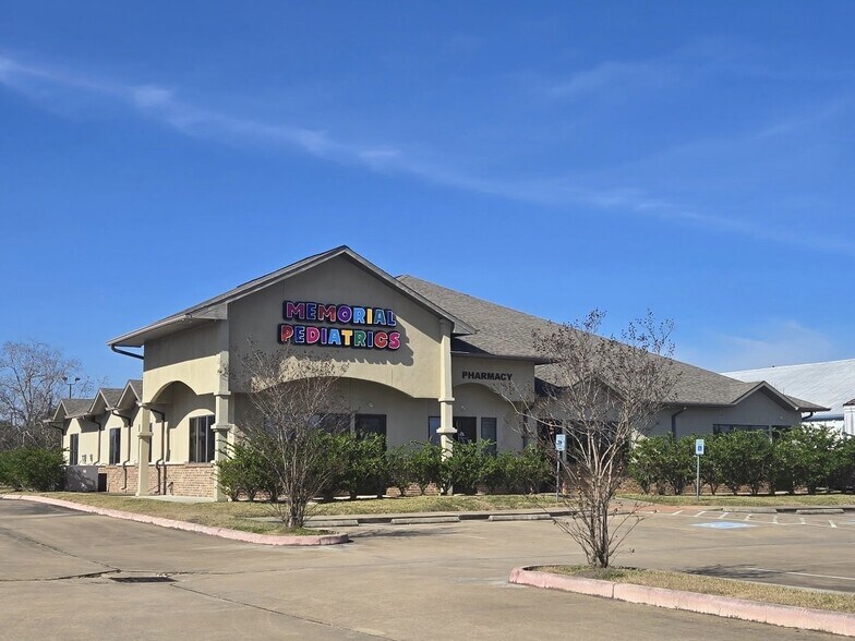 More Photos Of 11035 Resource Pky, Houston Medical For Lease