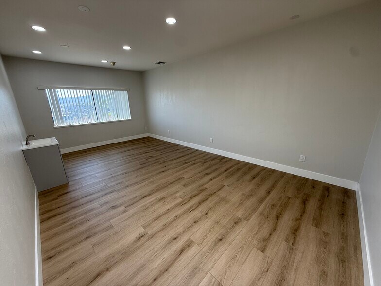 More Photos Of 3690 Grant Dr, Reno Office For Lease