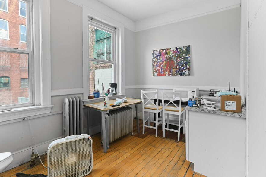 More Photos Of 31-33 Summer St, Pawtucket General Retail For Sale