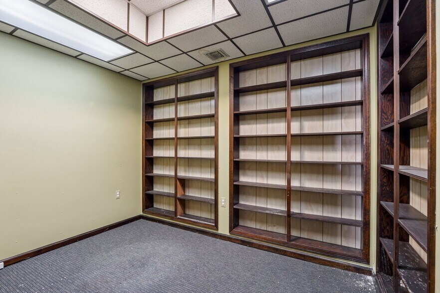 More Photos Of 1409 NW Central Ave, Seaside Park Freestanding For Sale