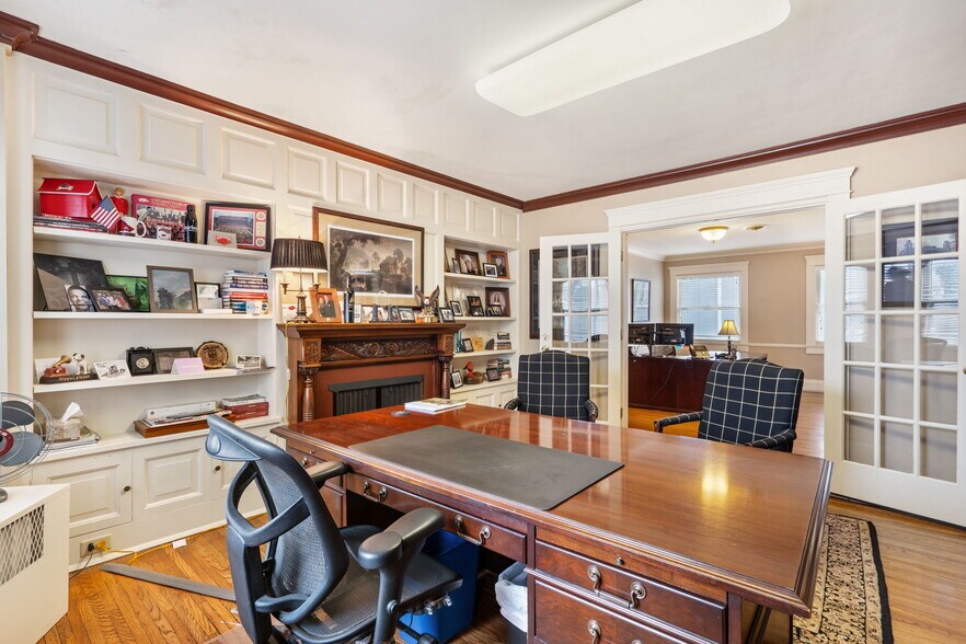 More Photos Of 1201 E Walnut St, Springfield Loft Creative Space For Sale