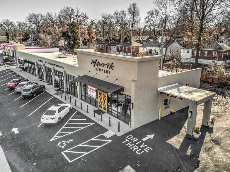 More Photos Of 11208-11220 Manchester Rd, Kirkwood Unknown For Lease